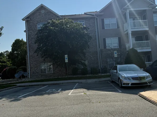 7100 W Friendly Ave, Greensboro, NC