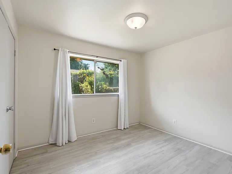 14046 Rolling Hills Ln — Photo 23