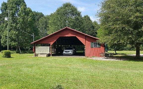 2nd image of 2392 Highway 43