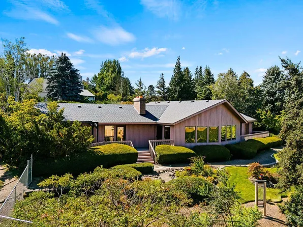4701 Hilltop Ln, Yakima, WA 98908