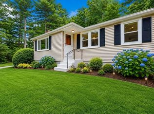 4 Cross St, Foxboro, MA 02035