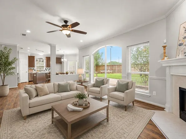 4307 Reynor Creek Ct, Sugar Land, TX 77479