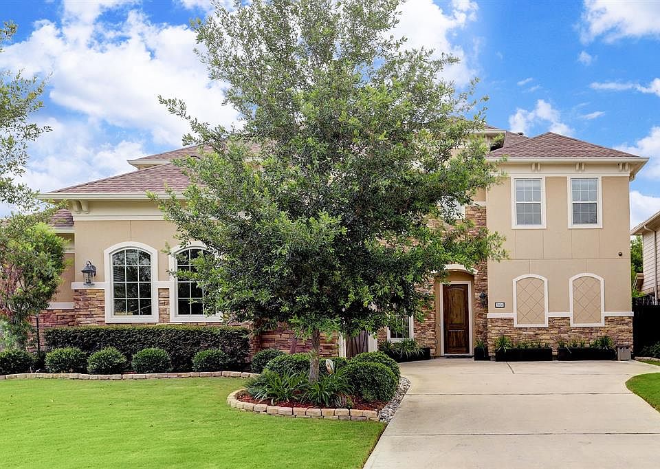 1st image of 3026 Rosemary Park Ln