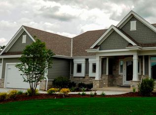 125 Prairie Song Dr, Waukesha, WI 53188
