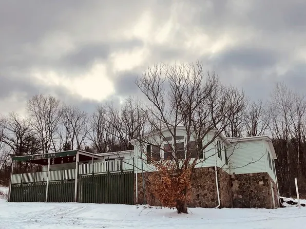 418 Claverack Rd, Towanda, PA 18848