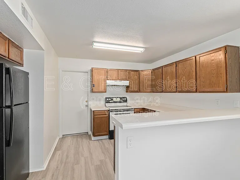 8714 W Amelia Ave — Photo 7