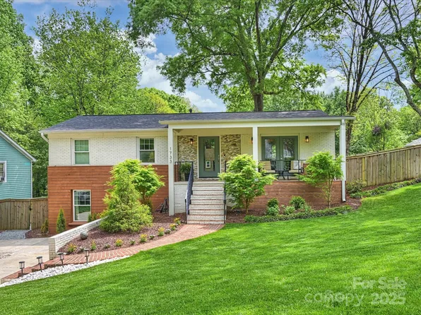1733 Piccadilly Dr, Charlotte, NC 28211