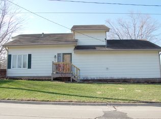2537 E 40th Ct, Des Moines, IA 50317