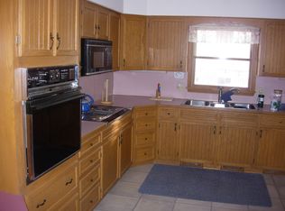 16671 Lakeview St, Spring Lake, MI 49456