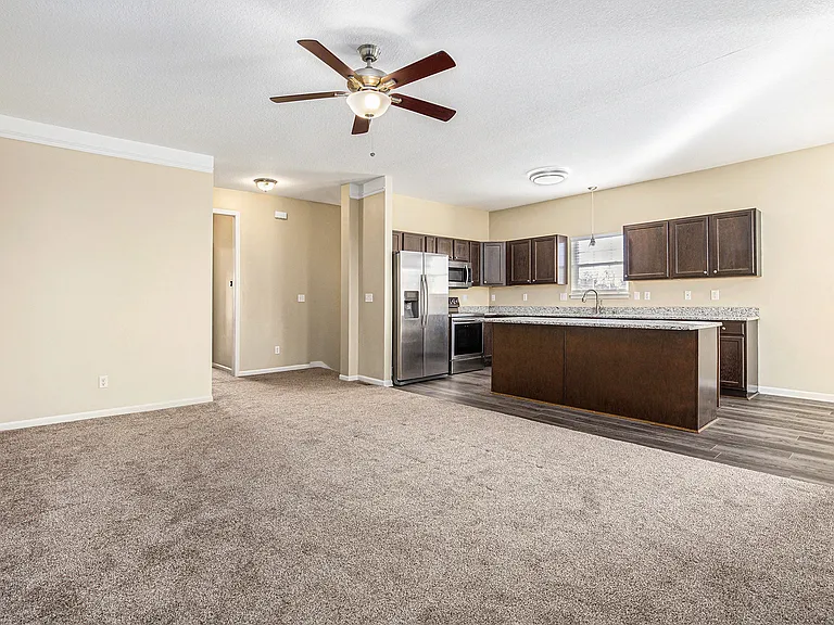 8332 N Nodaway Ave — Photo 3