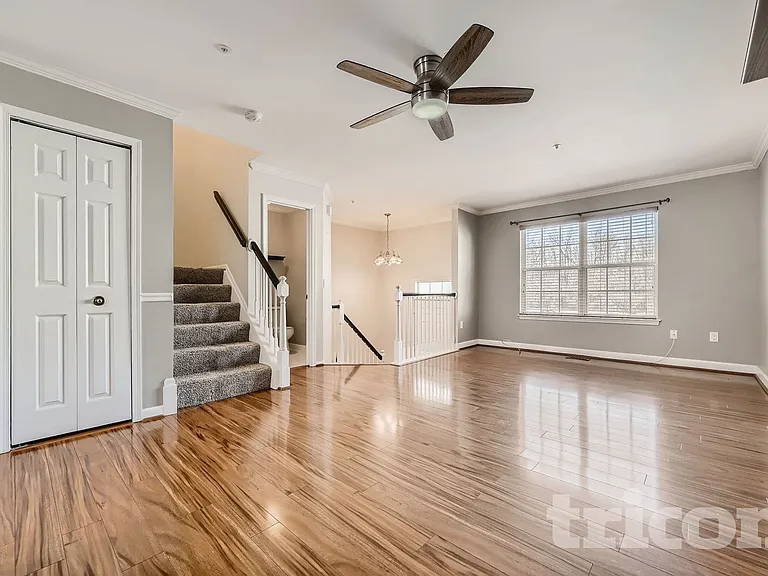 38 Glyndon Gate Way — Photo 7