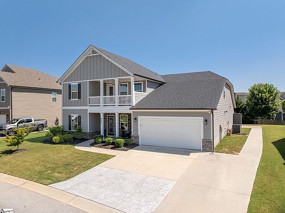 2nd image of 404 Cattail Hollow Way