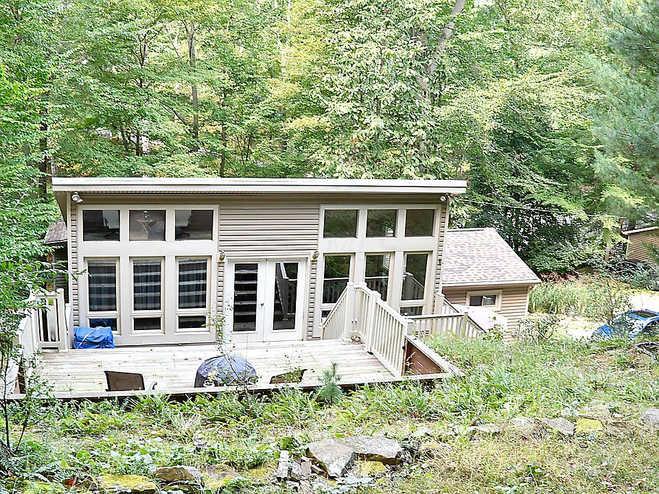 1st image of 138 Hide A Way Hills Ln