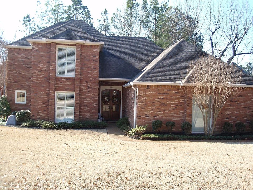 In highly sought after Collierville neighborhood. 