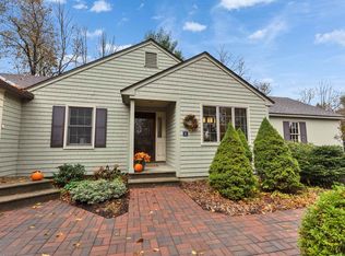 1 Colonial Sq #1, Peterborough, NH 03458