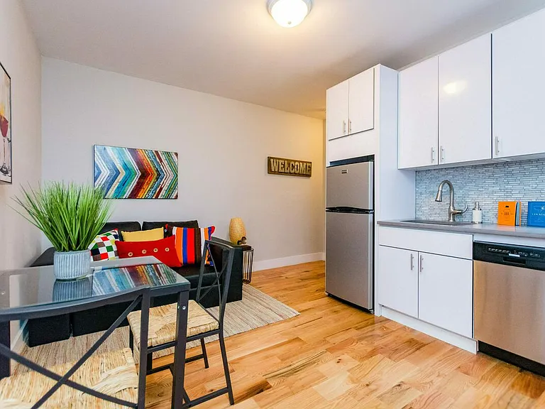 295 E 149th St #4 — Photo 3