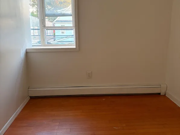 (undisclosed Address), Jamaica, NY 11435