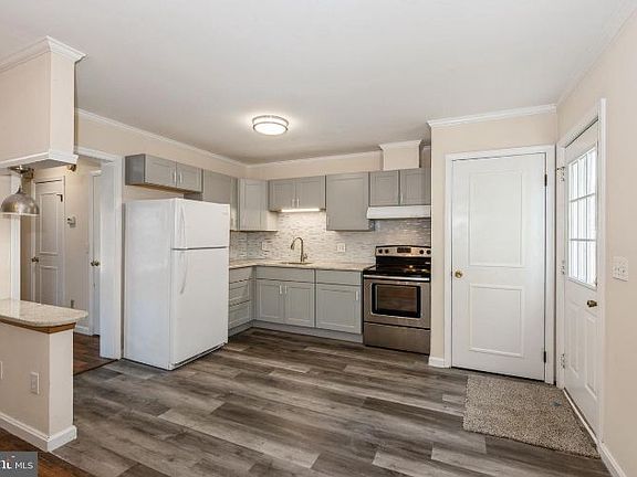 5th image of 1206 Apple St