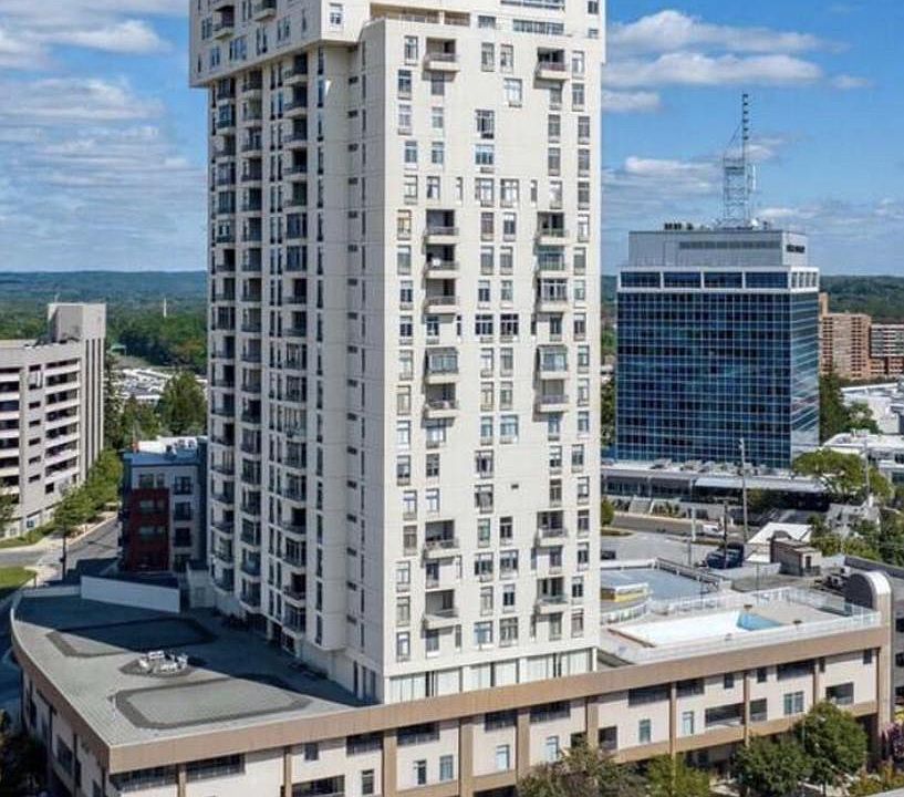 1st image of 28 Allegheny Ave APT 1404