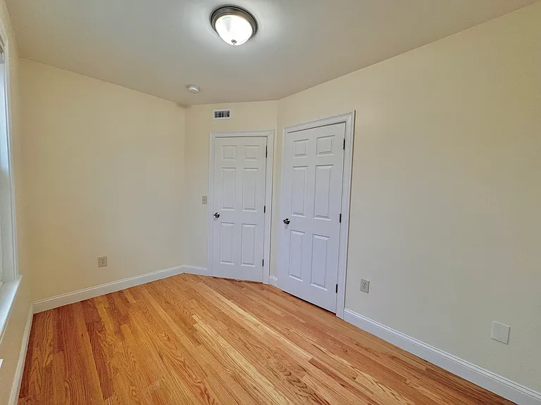 12 Boyd St #3 — Photo 11