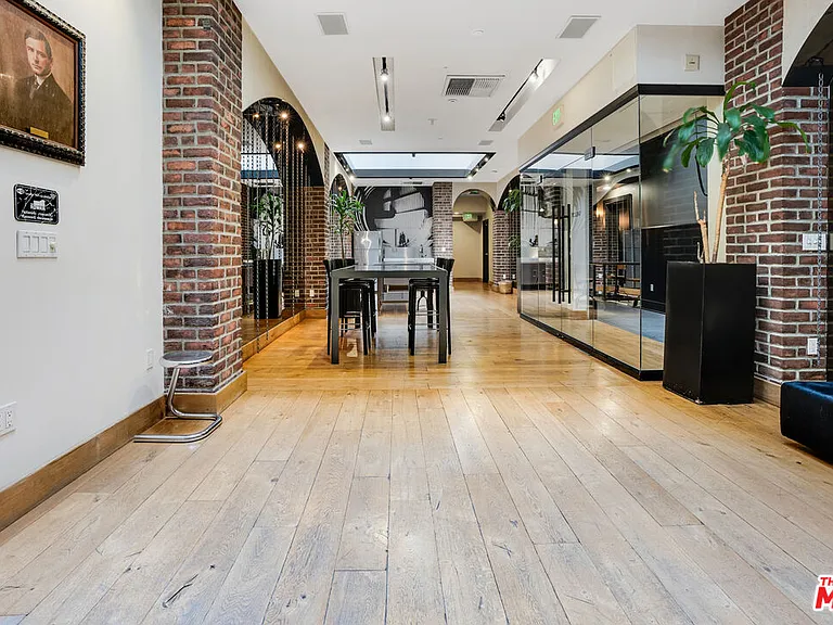 460 S Spring St #512 — Photo 32