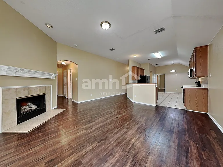 9613 Glenshee Dr — Photo 5