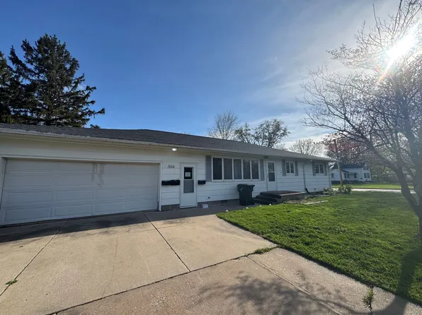 504 E Main St, 504 E Main St APT 1, Geneseo, IL 61254