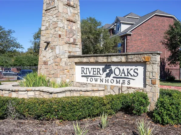 305 Holleman Dr E APT 402, College Station, TX 77840