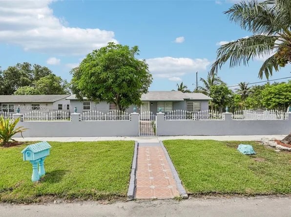 3398 NW 212th St, Miami Gardens, FL 33056