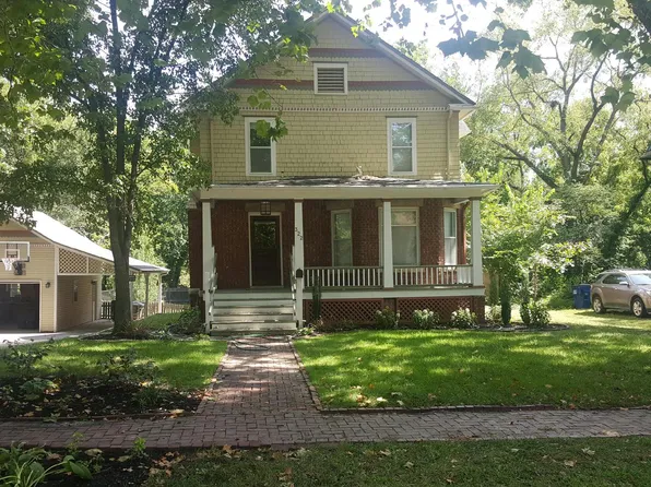 322 Indiana St, Lawrence, KS 66044