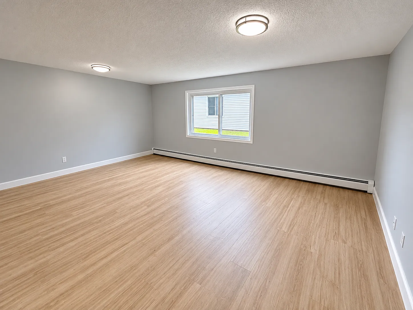 2 bed, 700 sqft, $2,500 — Photo 3