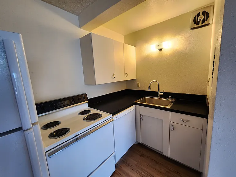 Magnolia Arms Apartments — Photo 6
