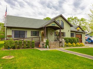 1345 Potter Blvd, Bay Shore, NY 11706