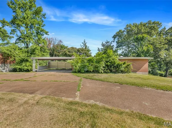 2431 Trossock Ln, Saint Louis, MO 63122