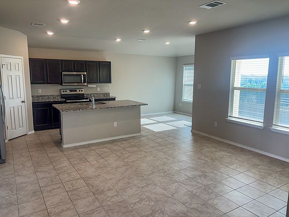 4th image of 1704 Jarma Dr