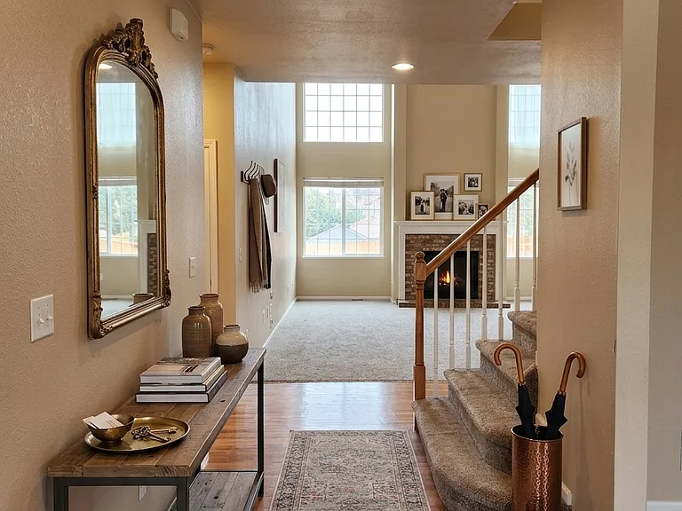 Entryway-Main Level