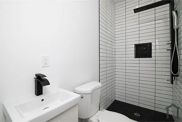 3031 W Diamond St #3 — Photo 10