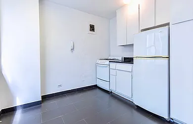 Rented by Manhattan Realty Group