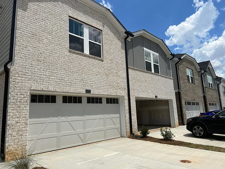 1692 Villageside Ct — Photo 18