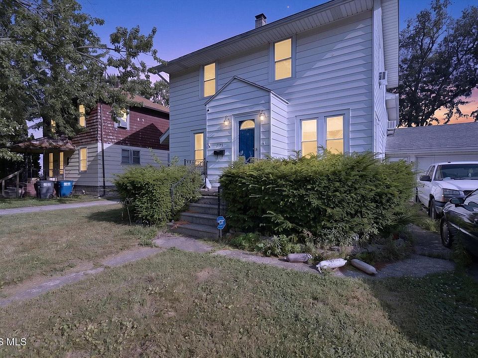 1st image of 3105 Glenn St