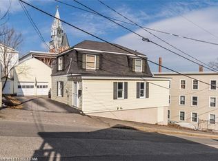 54 Pike St, Biddeford, ME 04005