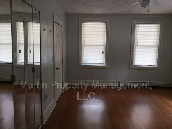 4th image of 9 Guinan St #1