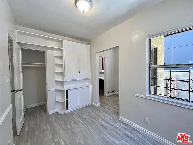 1807 S Redondo Blvd #LOWER — Photo 15