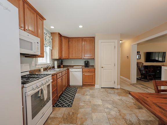 5th image of 41 Farmwood Drive