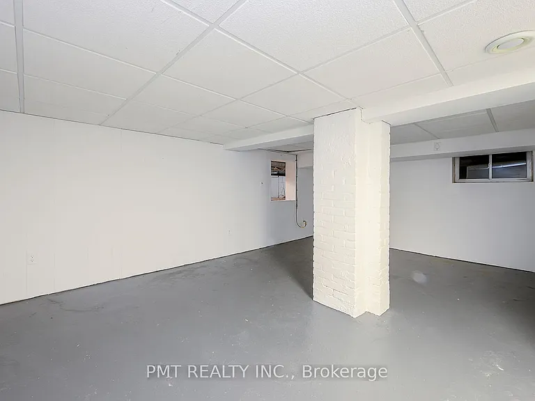47 Herbert Ave — Photo 36