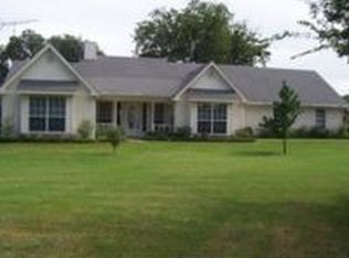 1569 County Road 3128, Campbell, TX 75422
