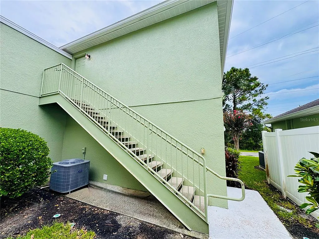 1 bed, 1.0 bath, 500 sqft, $1,800 — Photo 4
