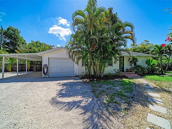 3rd image of 3710 Rilma Ave