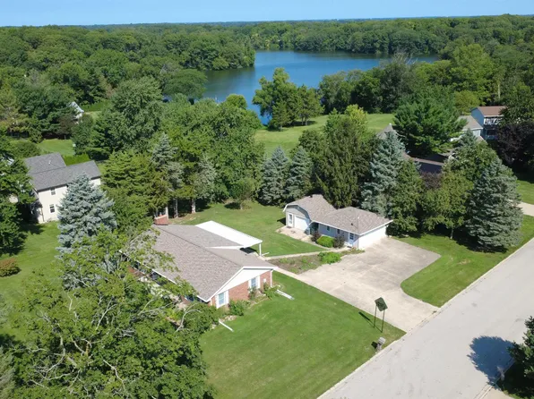 1797 S Lake Storey Rd, Galesburg, IL 61401
