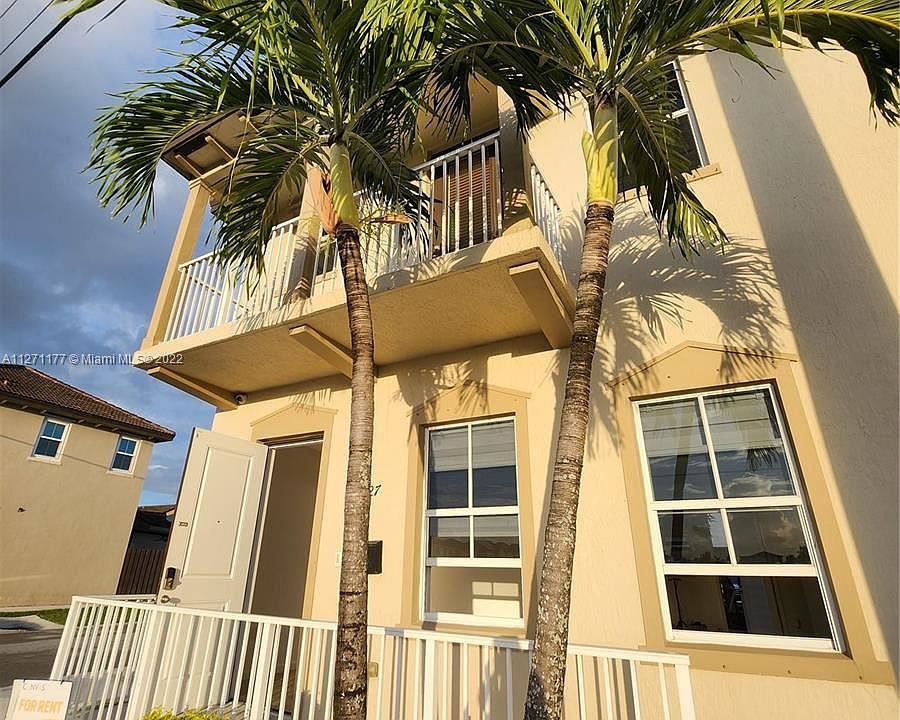 A018E797-311C-44A3-8FB4-D33E3271793E